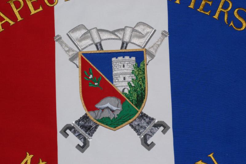 detail of the Montguyon firefighters flag